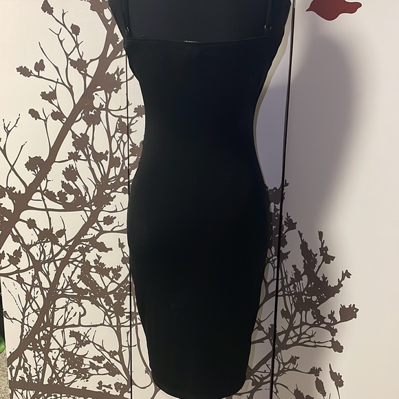 ReVamped Size Small Black Asymmetric Adjustable Strap Dress with Slit NWOT $30 - Picture 4 of 13